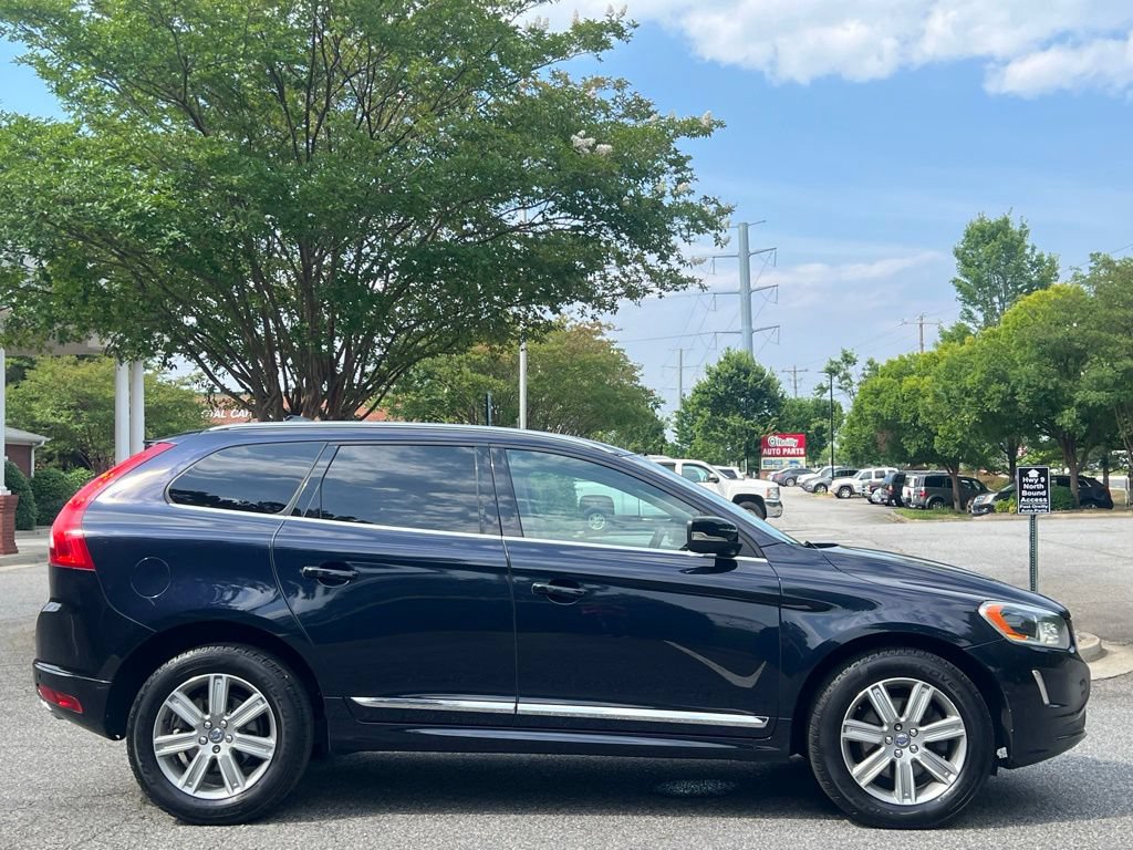 Used 2016 Volvo XC60 T6 Platinum w/ Climate Package AWD/4WD image 6