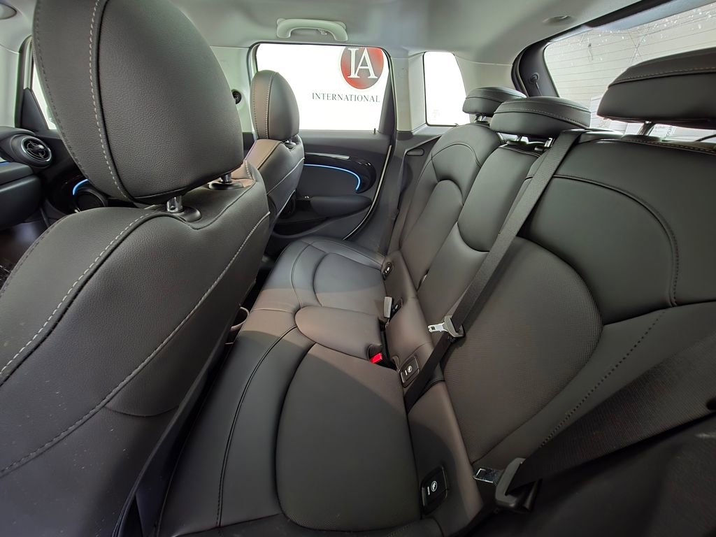 Certified 2023 MINI Cooper S image 18