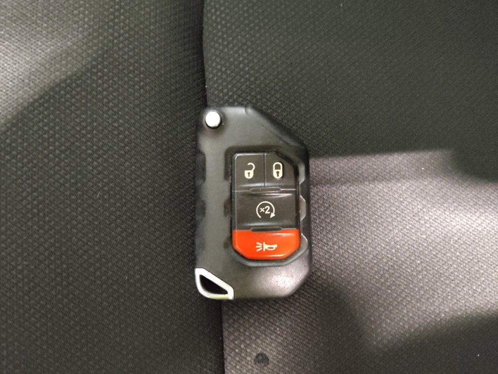 Used 2018 Jeep Wrangler Sport image 32