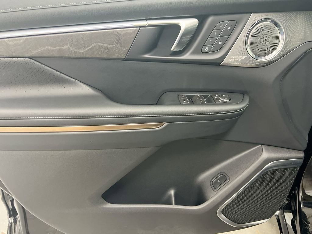 New 2026 Buick Enclave Avenir w/ Super Cruise Package image 22