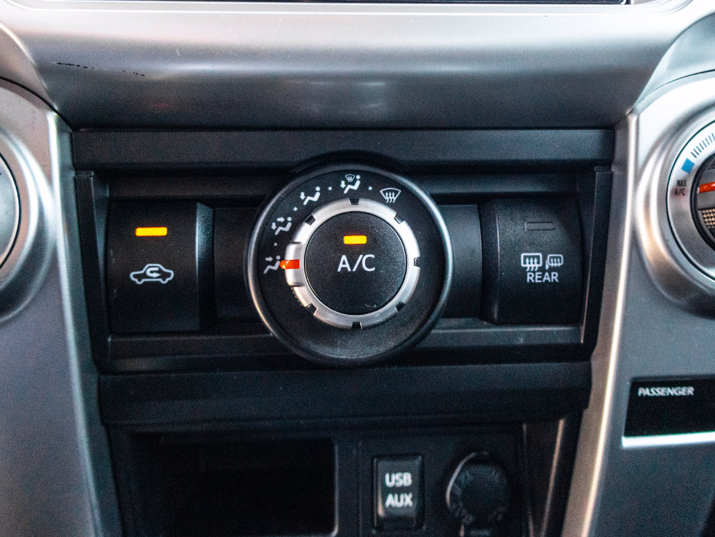 Used 2017 Toyota 4Runner SR5 Premium RWD image 28