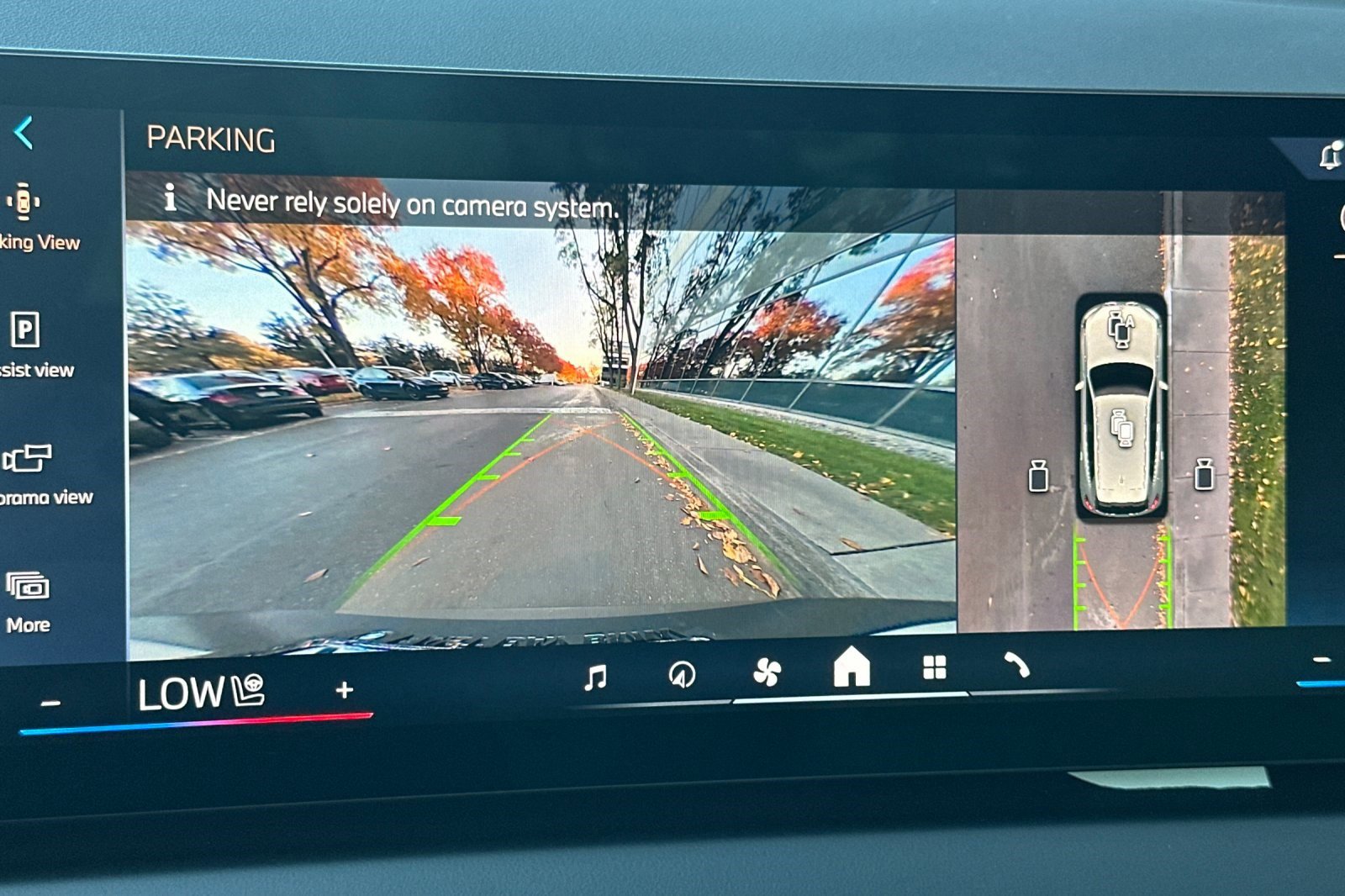 Used 2025 BMW X3 xDrive30i w/ Premium Package image 26