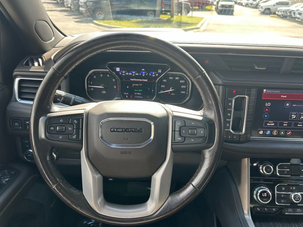 Used 2021 GMC Yukon Denali w/ Denali Premium Package image 18