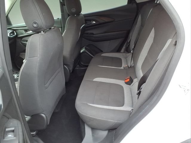 Used 2022 Chevrolet TrailBlazer LT w/ Convenience Package FWD image 12