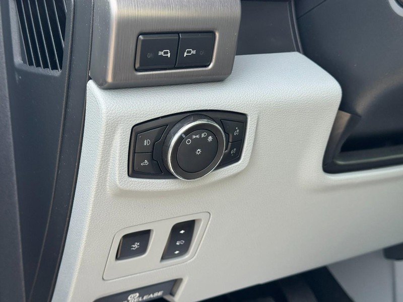 Used 2022 Ford F250 Limited w/ FX4 Off-Road Package image 18