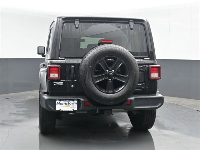 Used 2020 Jeep Wrangler Unlimited Sahara image 17