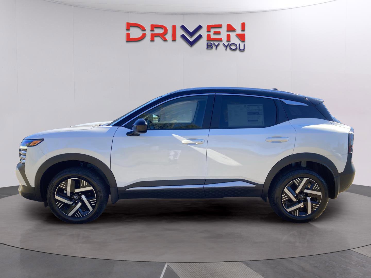 New 2026 Nissan Kicks SV image 2