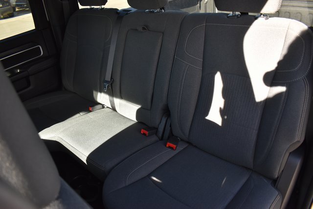 Used 2024 RAM 2500 Big Horn w/ Sport Appearance Package image 21