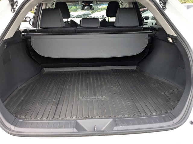 Used 2023 Toyota Venza LE image 6