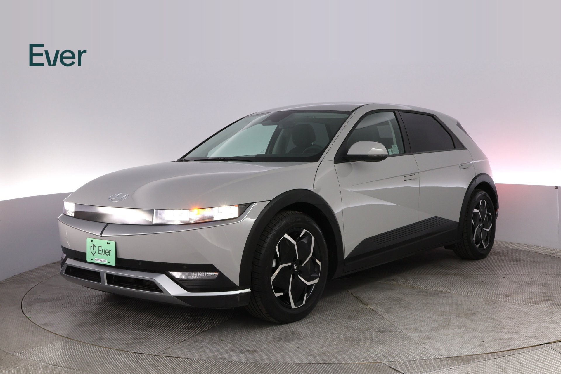 Used 2024 Hyundai Ioniq 5 SEL RWD image 2