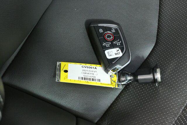 Used 2025 Chevrolet Corvette Stingray Preferred Conv RWD image 40