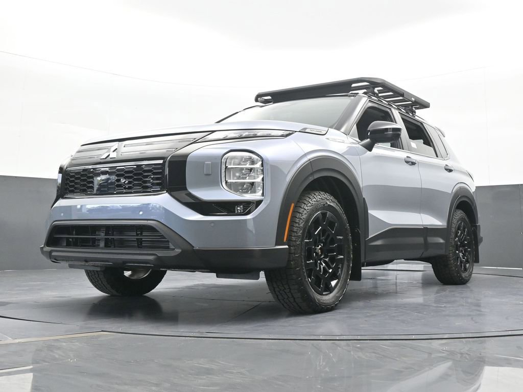 New 2025 Mitsubishi Outlander AWD image 67