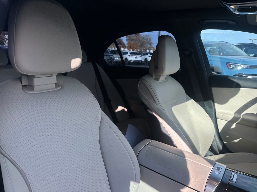 Used 2023 Mercedes-Benz C 300 C 300 image 47