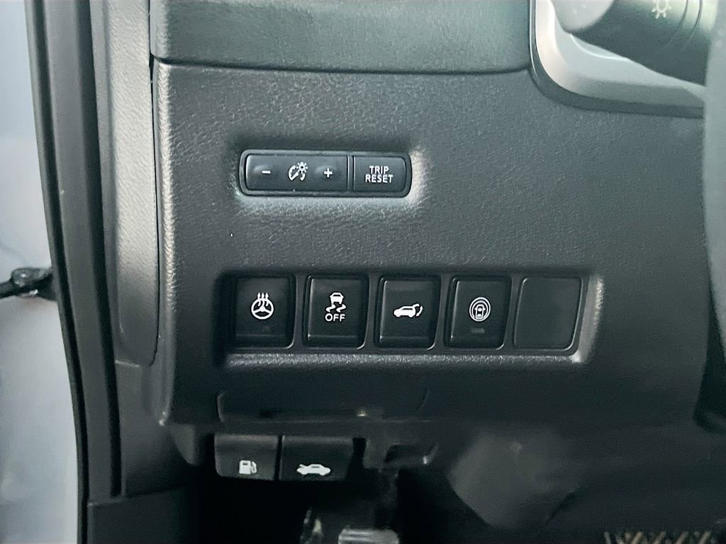 Used 2024 Nissan Murano SL image 10