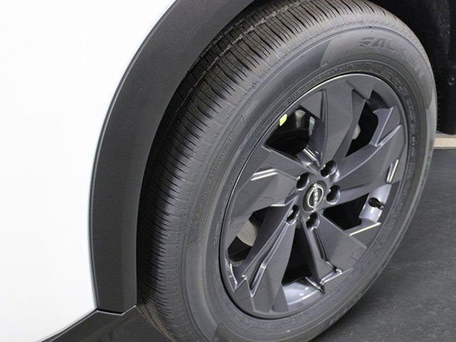 New 2026 Nissan Rogue SV FWD image 9