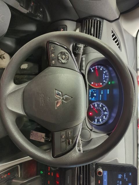 Used 2022 Mitsubishi Eclipse Cross LE AWD/4WD image 8