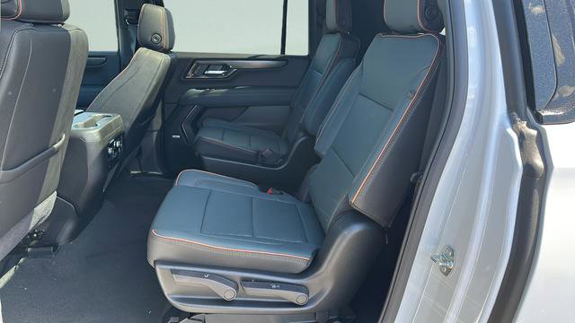 New 2026 GMC Yukon XL AT4 w/ AT4 Premium Package image 19