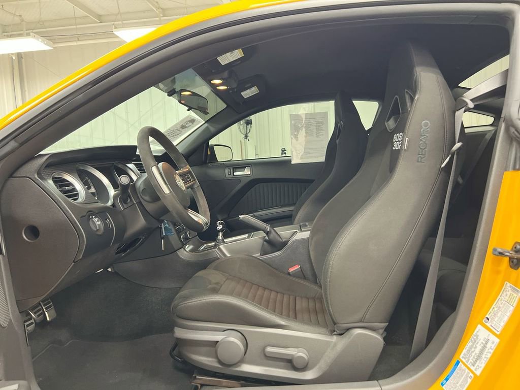 Used 2013 Ford Mustang Boss 302 w/ Boss 302 Accessory Pkg RWD image 18