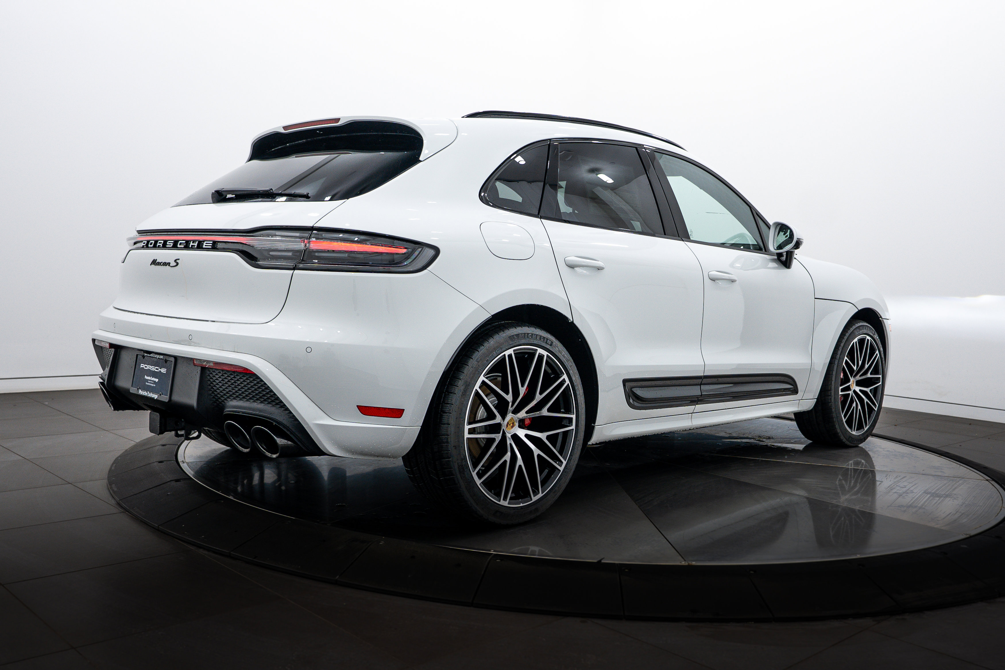 New 2026 Porsche Macan S image 7