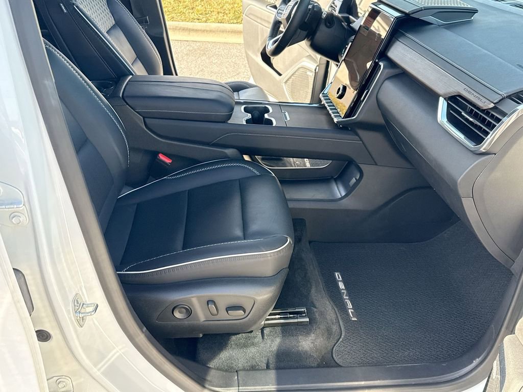 Certified 2024 GMC Acadia Denali image 27