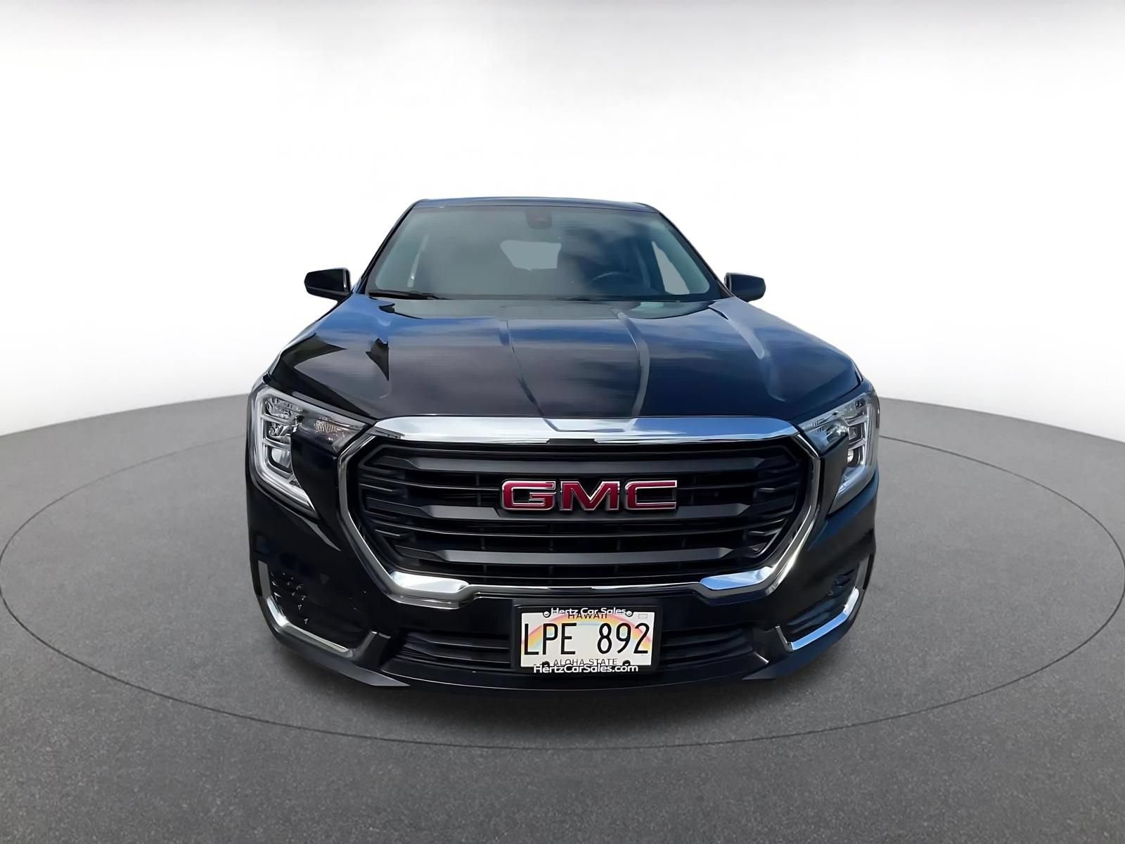 Used 2024 GMC Terrain SLE FWD image 4