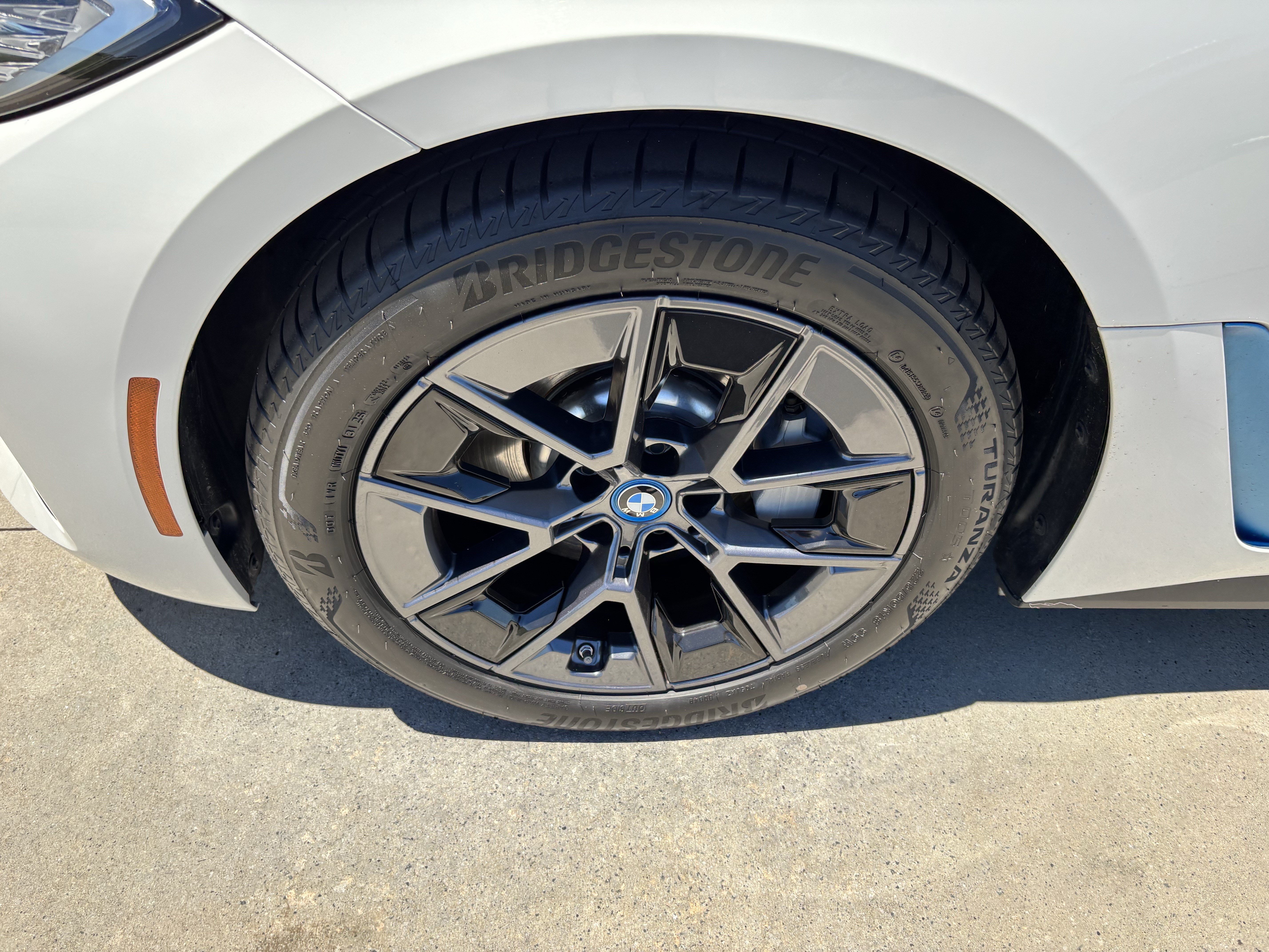 Certified 2023 BMW i4 eDrive40 RWD image 13