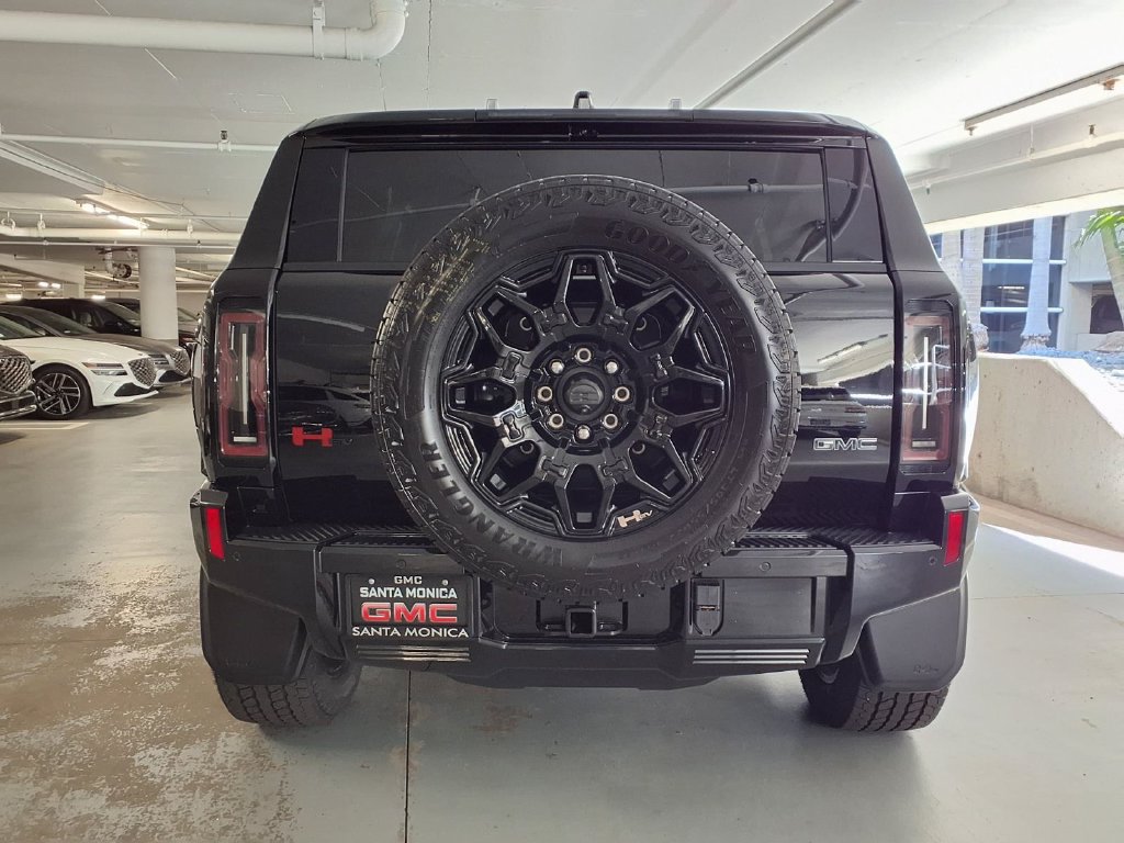 New 2026 GMC Hummer EV SUV w/ LPO, Illumination Package AWD/4WD image 9