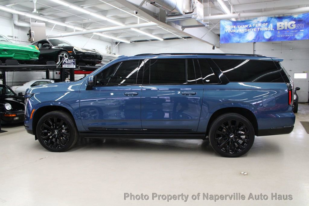 Used 2025 Cadillac Escalade ESV Sport Platinum w/ LPO, ONYX Package image 79