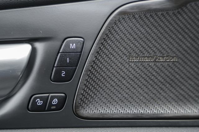 Used 2024 Volvo XC60 B5 Plus w/ Protection Package Premier AWD/4WD image 40