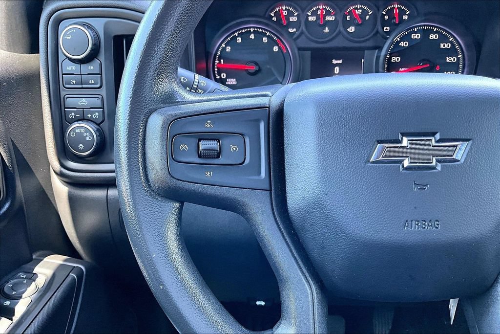 Used 2019 Chevrolet Silverado 1500 Custom Trail Boss AWD/4WD image 6