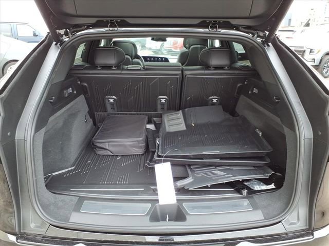New 2026 Cadillac Lyriq Sport w/ LPO, Floor Liner Package AWD/4WD image 19