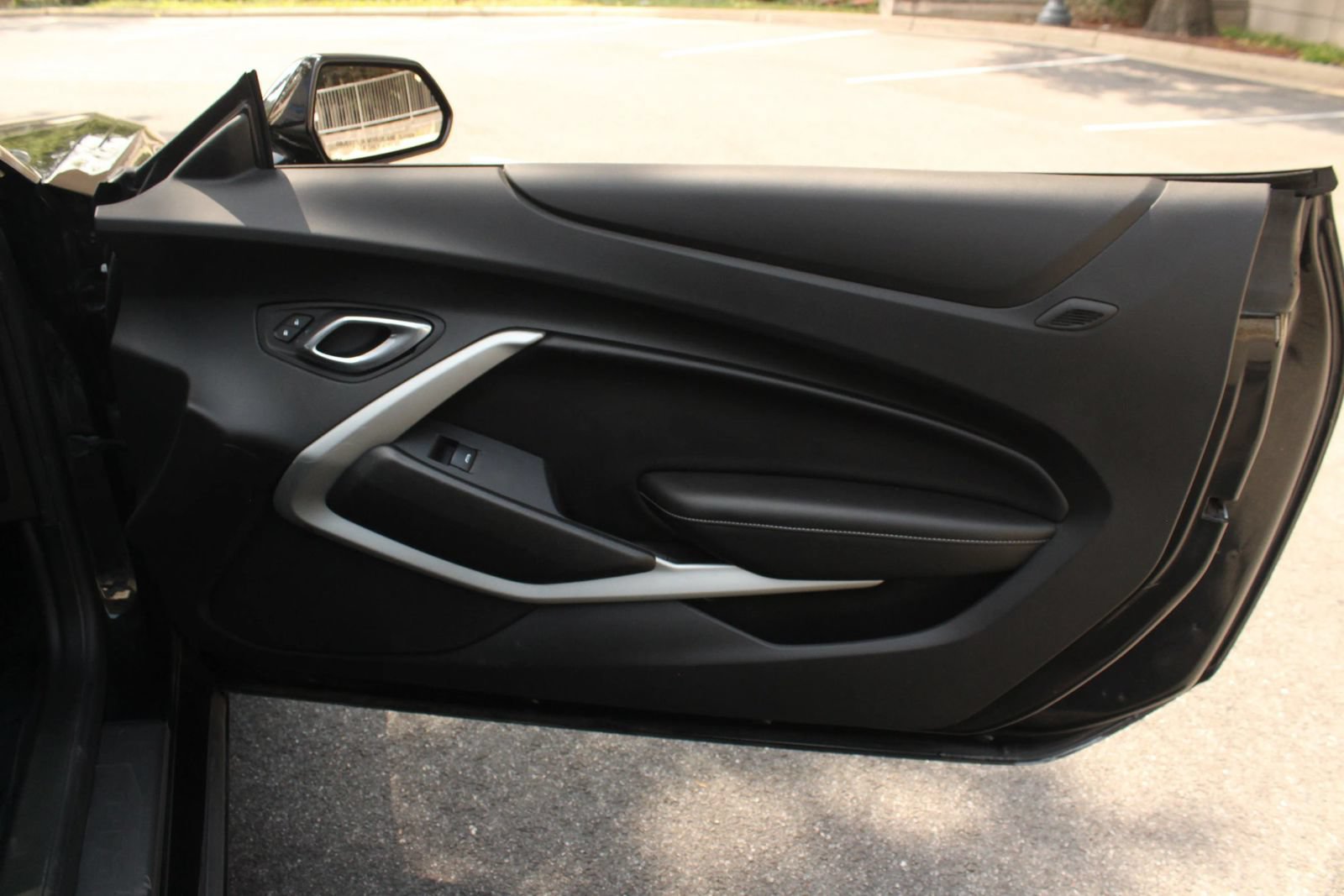 Used 2017 Chevrolet Camaro LT RWD image 20