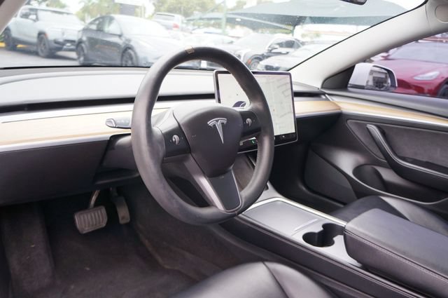Used 2021 Tesla Model 3 Standard Range Plus RWD image 19