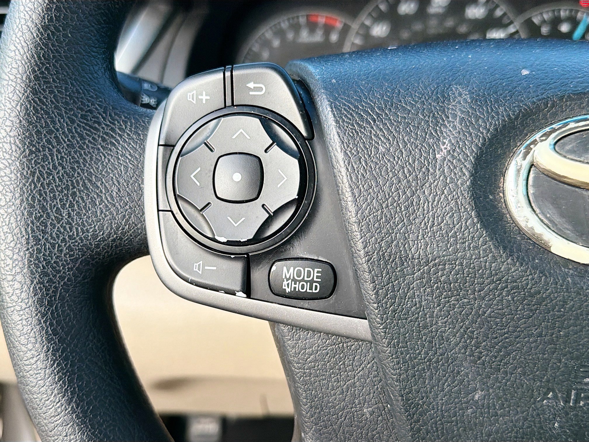 Used 2013 Toyota Camry L image 31