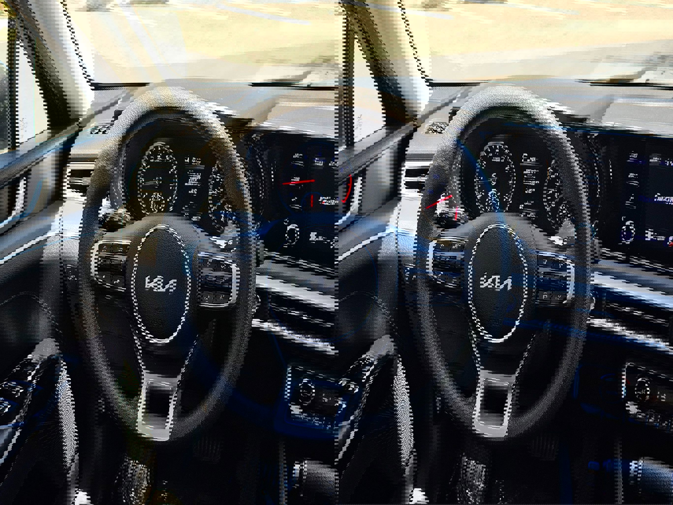 Used 2023 Kia K5 LXS image 23