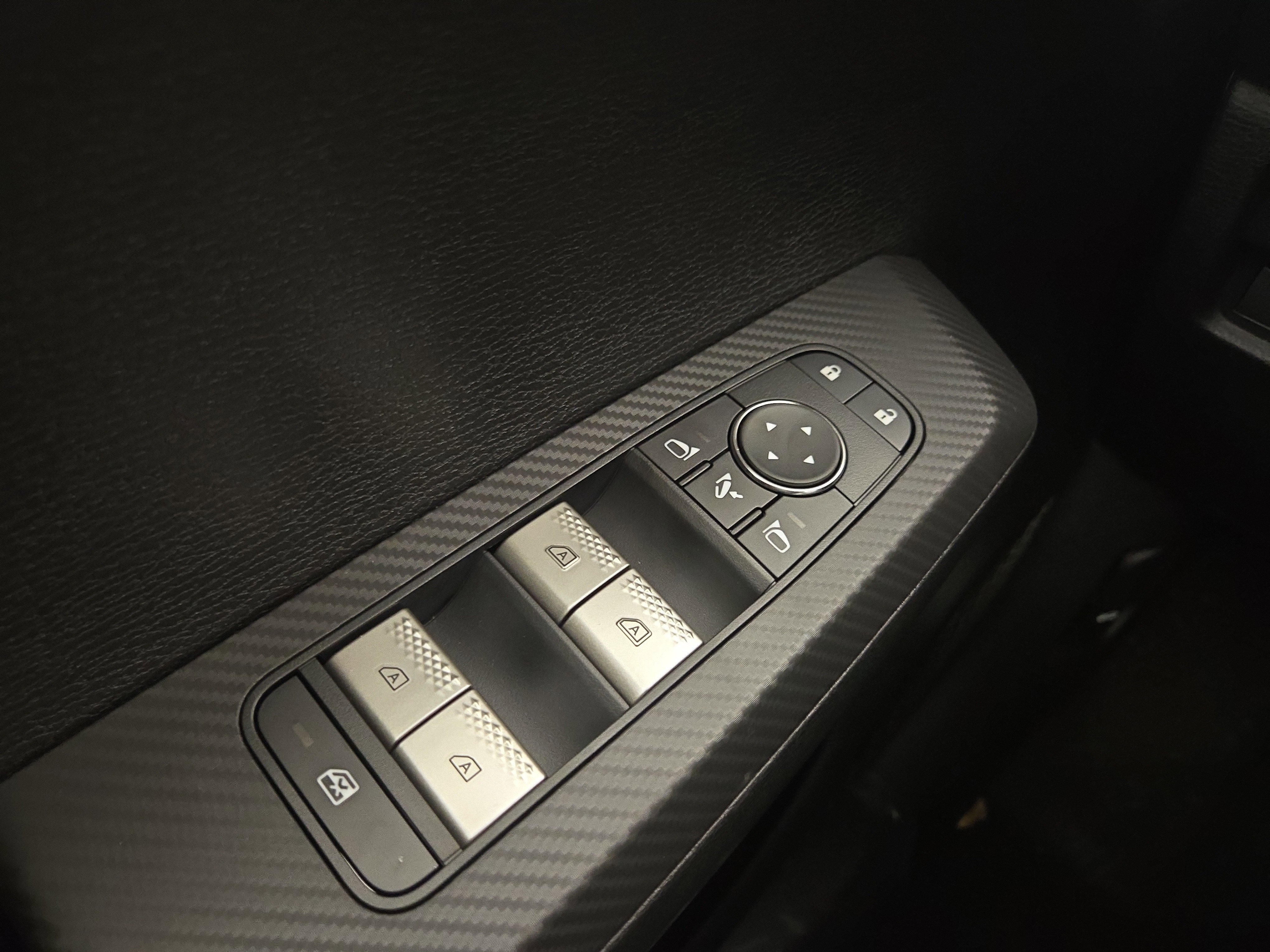 New 2026 Mitsubishi Outlander SE image 30