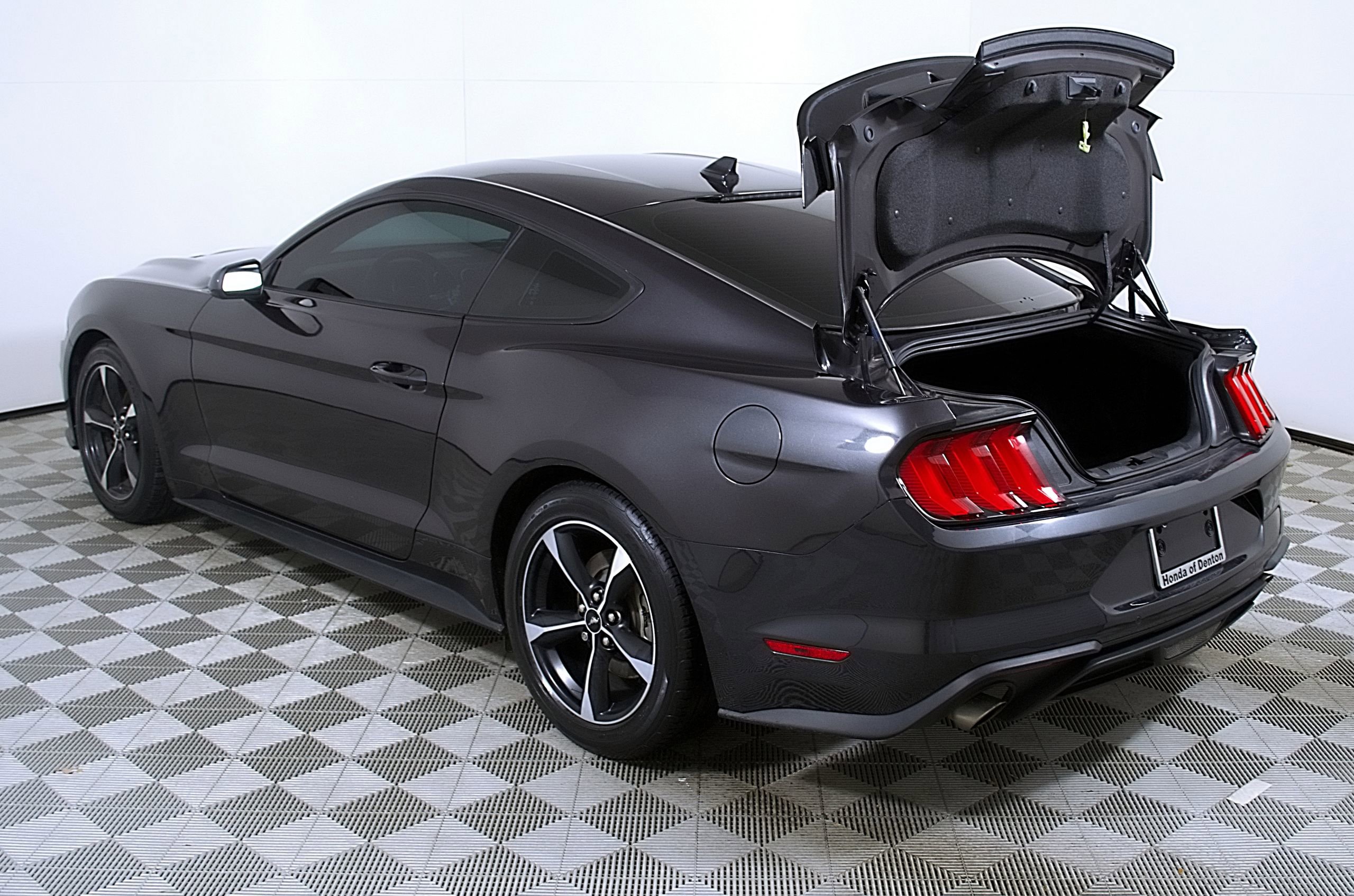 Used 2023 Ford Mustang Coupe w/ Equipment Group 101A image 10