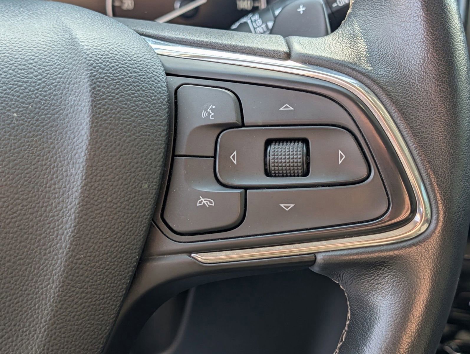 Used 2021 Buick Envision Preferred image 31