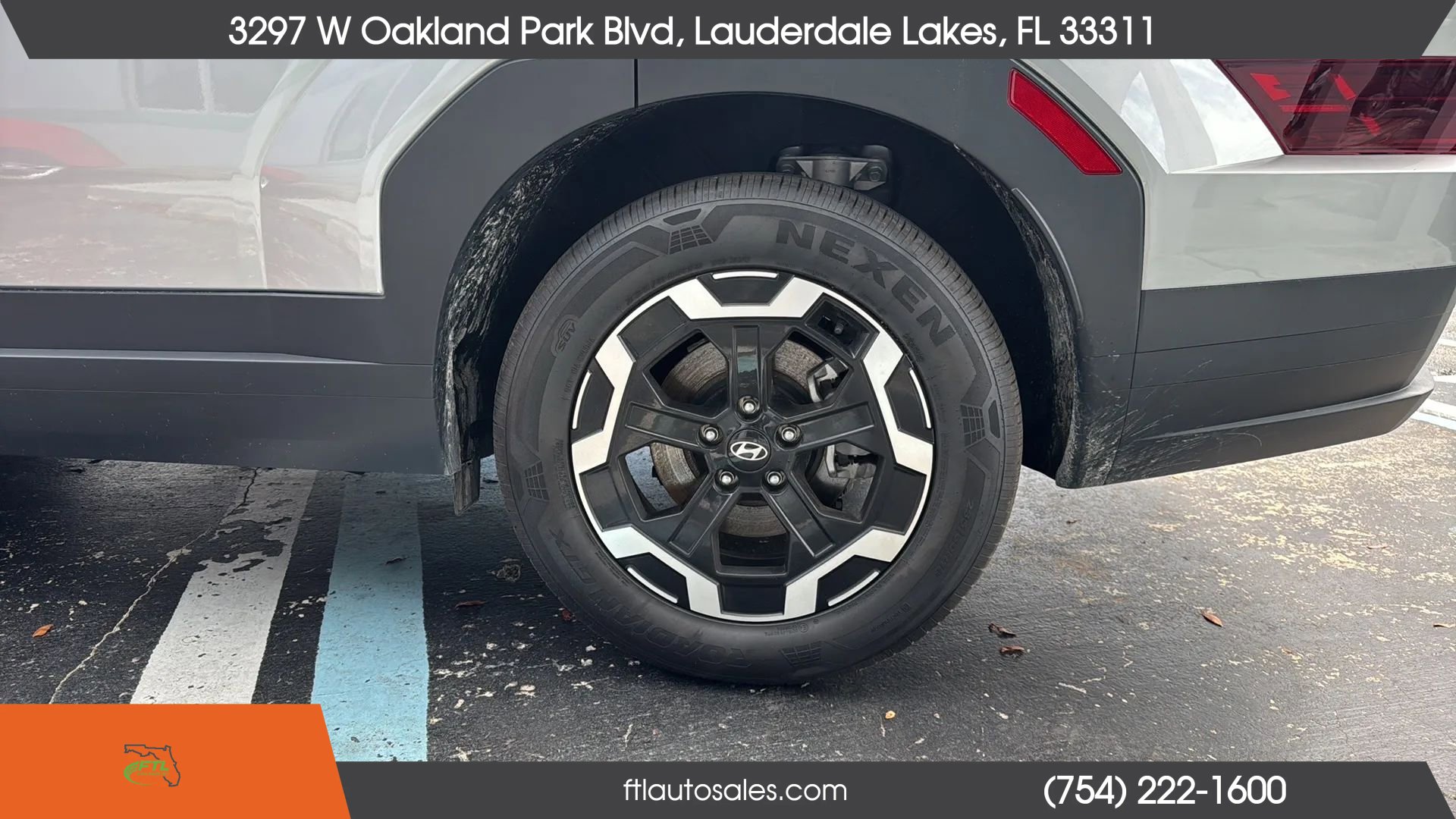 Used 2025 Hyundai Santa Fe SE FWD image 13