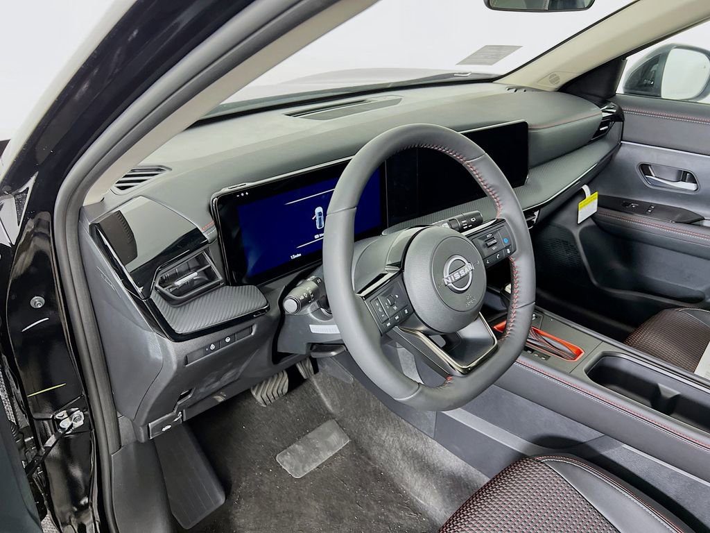 New 2026 Nissan Kicks SR w/ SR Premium Package AWD/4WD image 6