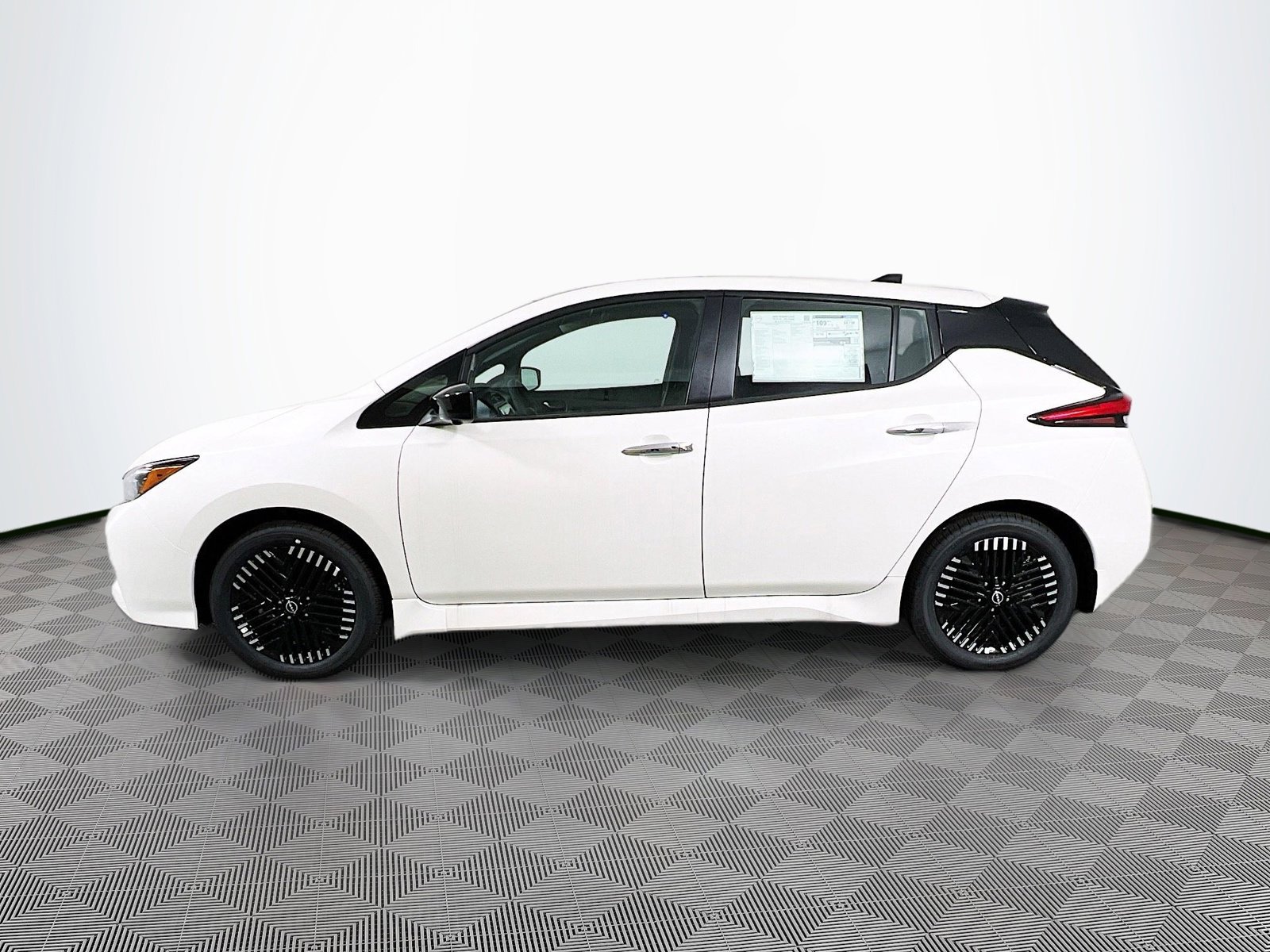 New 2025 Nissan Leaf SV Plus FWD image 28