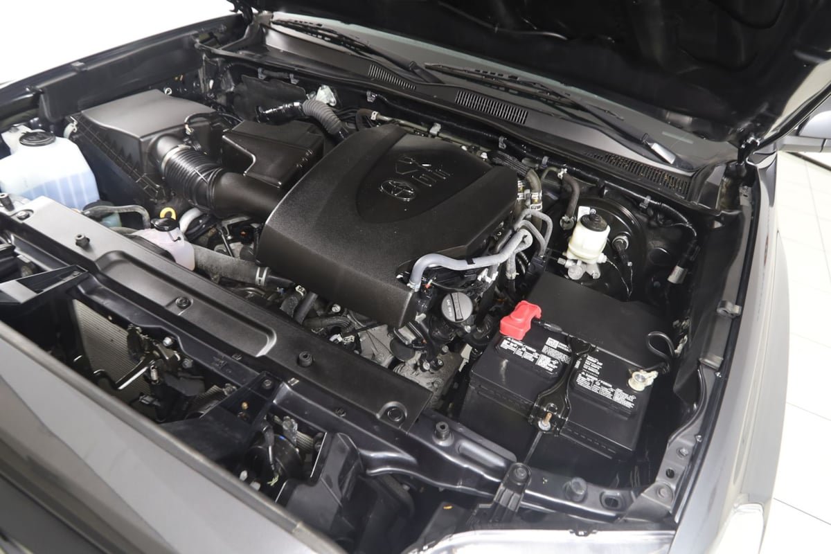 Used 2023 Toyota Tacoma SR AWD/4WD image 14