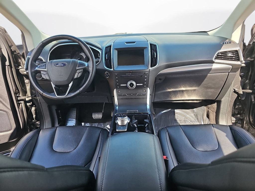 Used 2019 Ford Edge Titanium AWD/4WD image 9