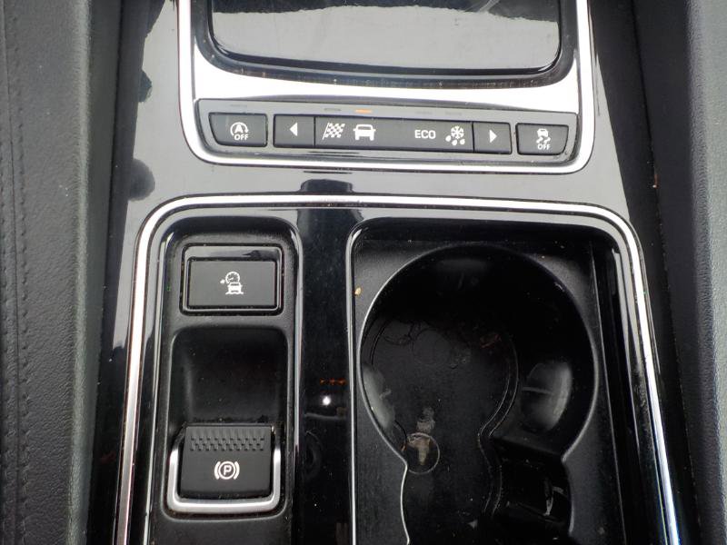 Used 2019 Jaguar F-PACE Prestige image 23