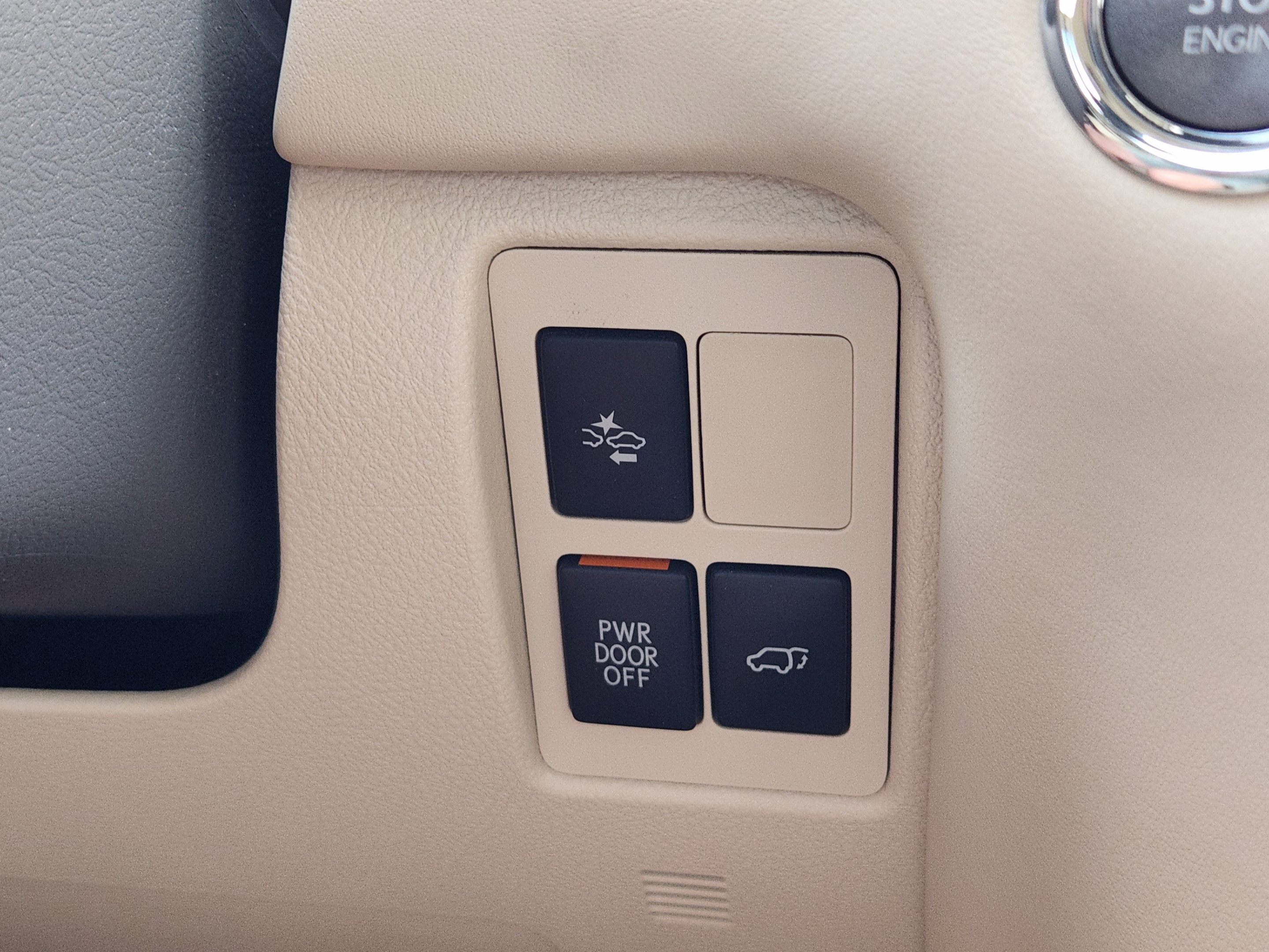 Used 2016 Lexus LX 570 4WD w/ Luxury Package image 16