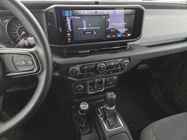 Used 2025 Jeep Wrangler Sport image 30
