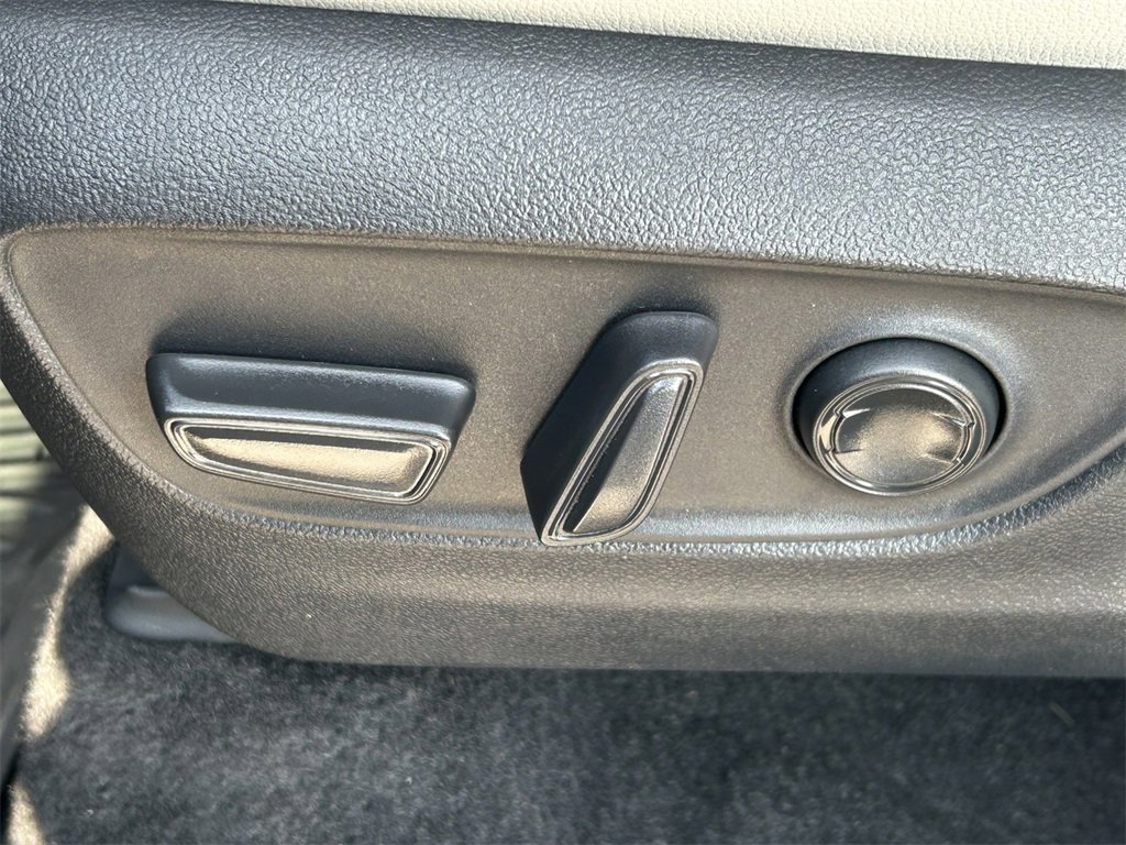 Used 2026 Toyota Grand Highlander Limited image 30