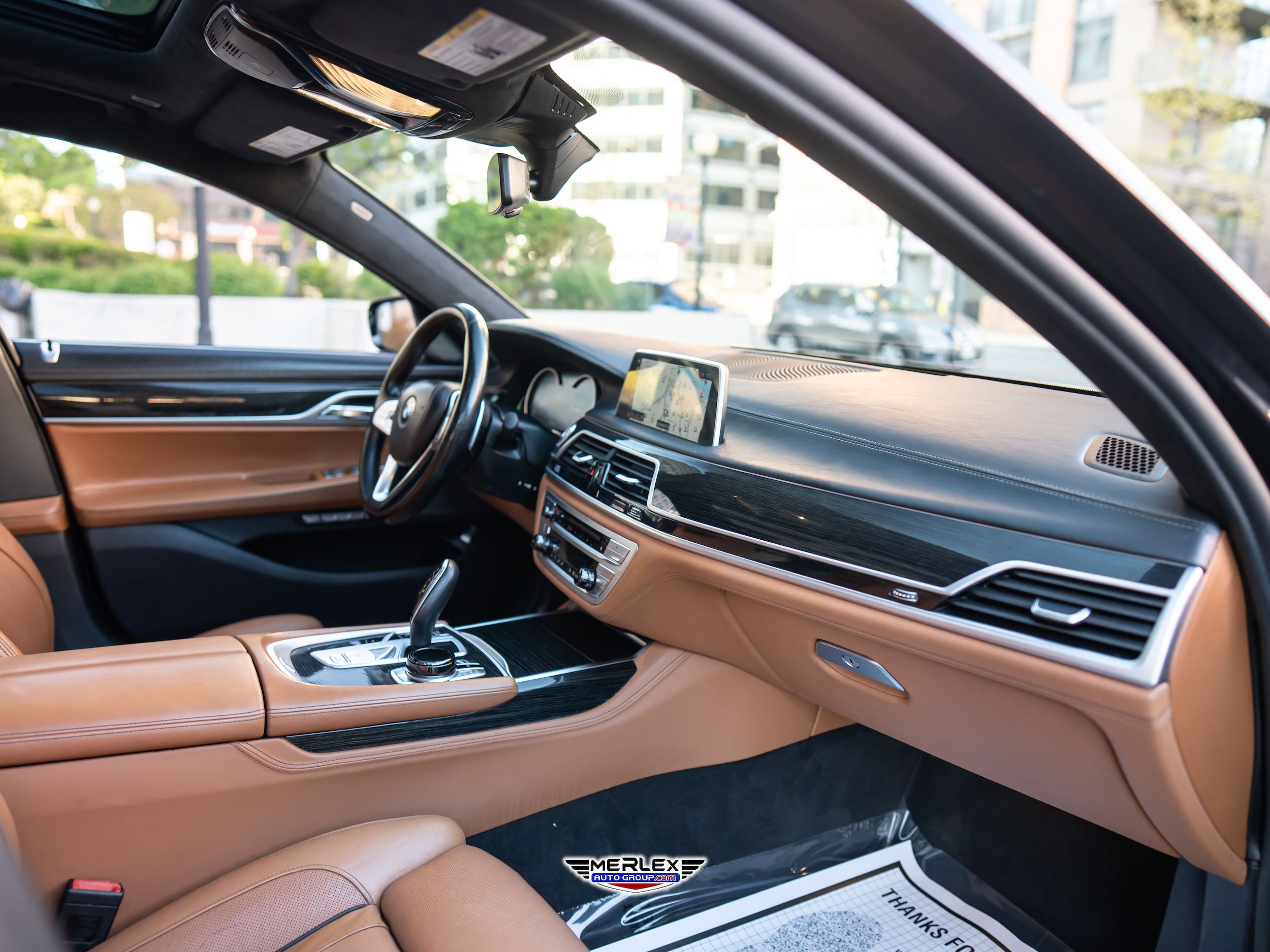 Used 2018 BMW 750i RWD image 15