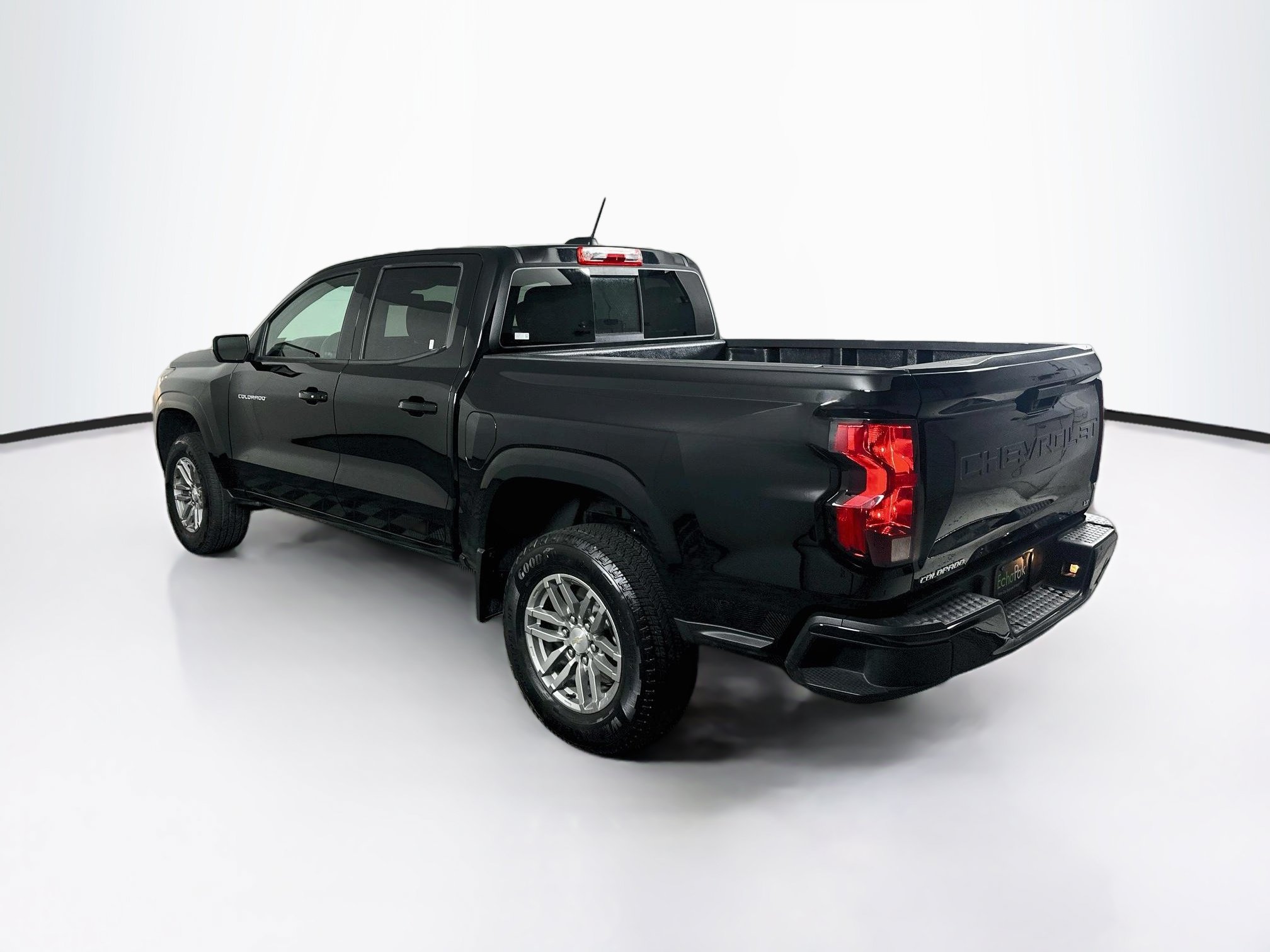 Used 2024 Chevrolet Colorado LT w/ LT Convenience Package II RWD image 5