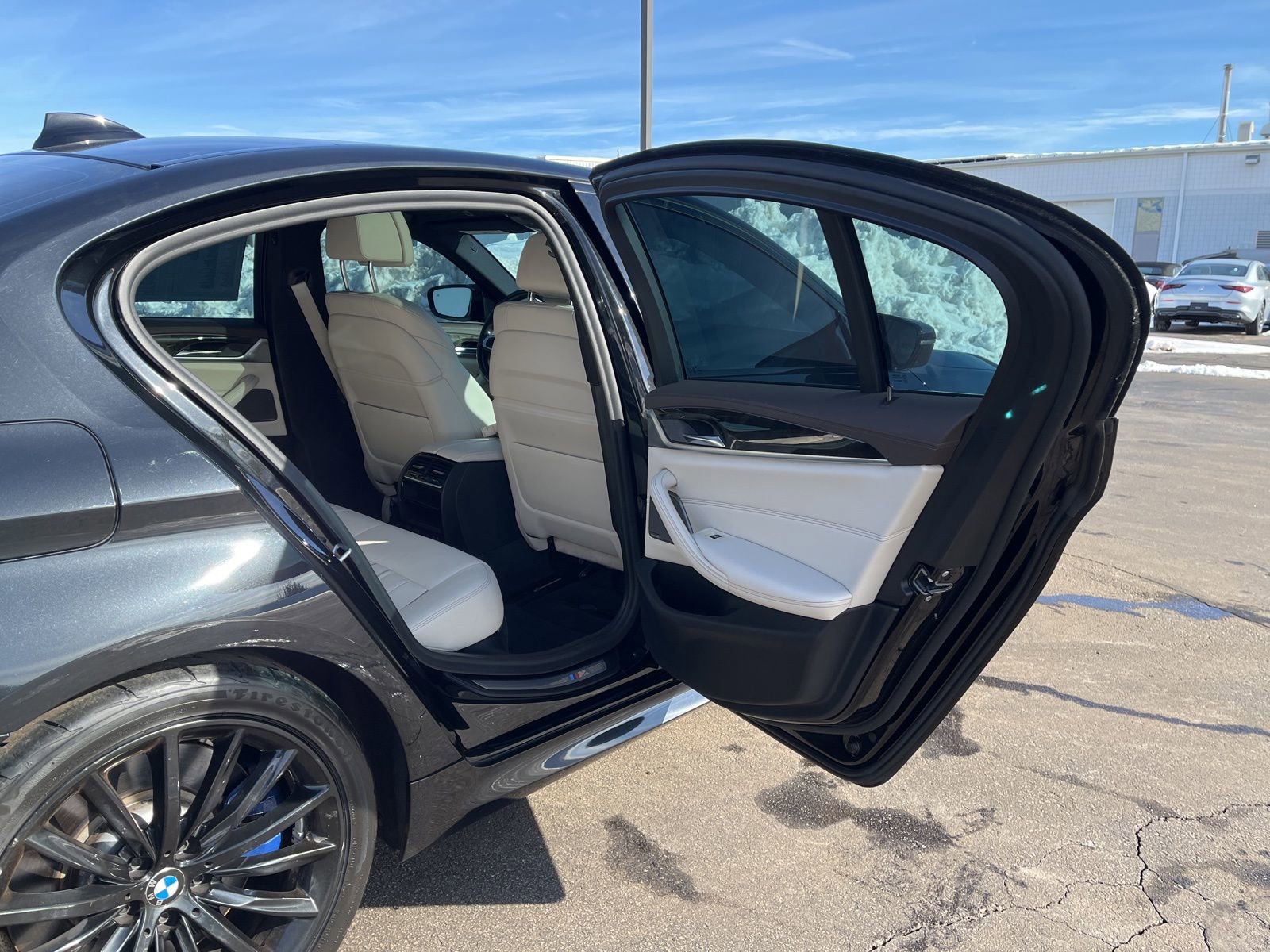 Used 2020 BMW M550i xDrive w/ Premium Package AWD/4WD image 21